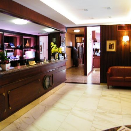 Hotel Cristallo Varazze Esterno foto