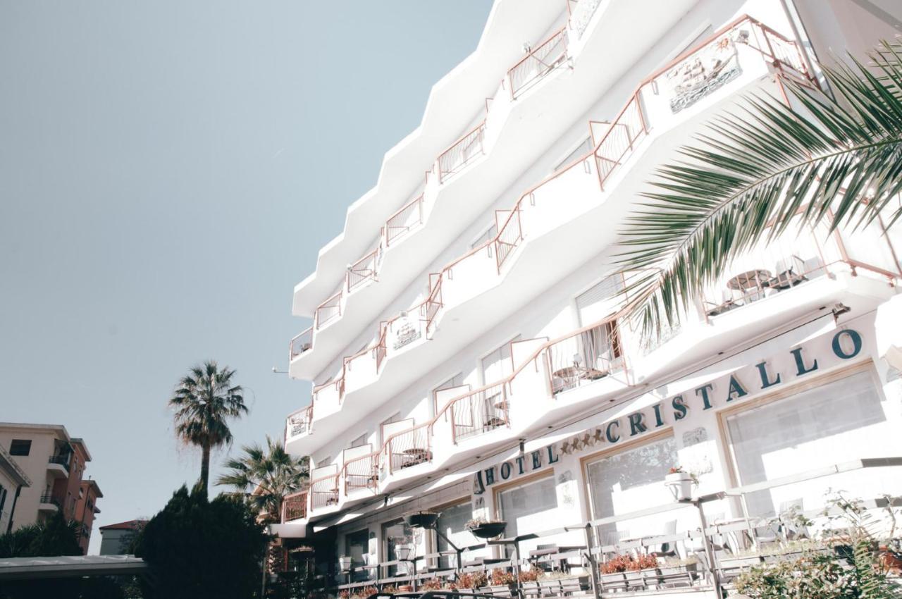 Hotel Cristallo Varazze Esterno foto